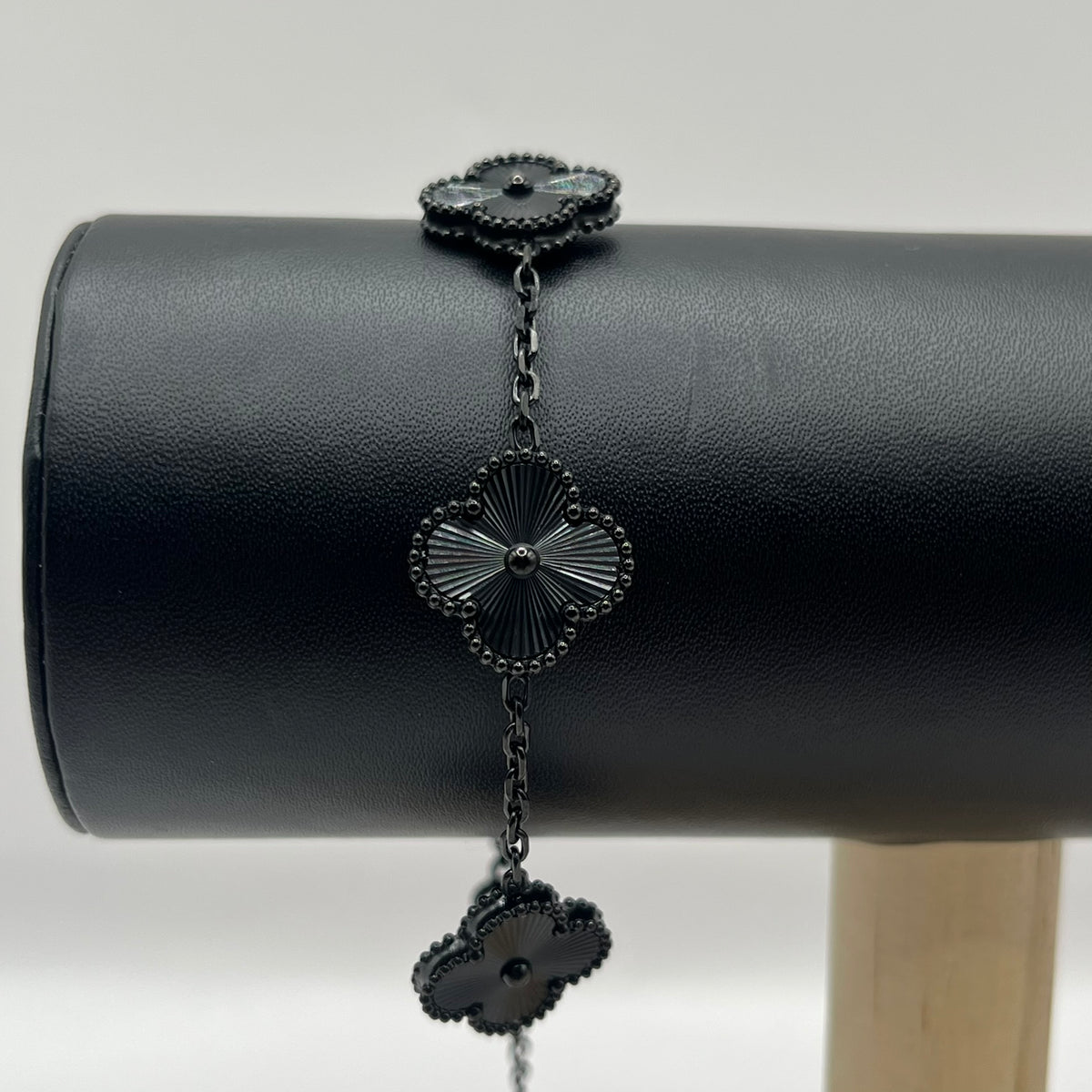 PULSO TRÉBOL TOTAL BLACK ACERO