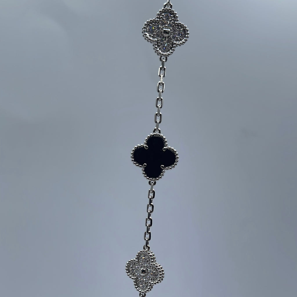 PULSO TRÉBOL SILVER NEGRA CZ